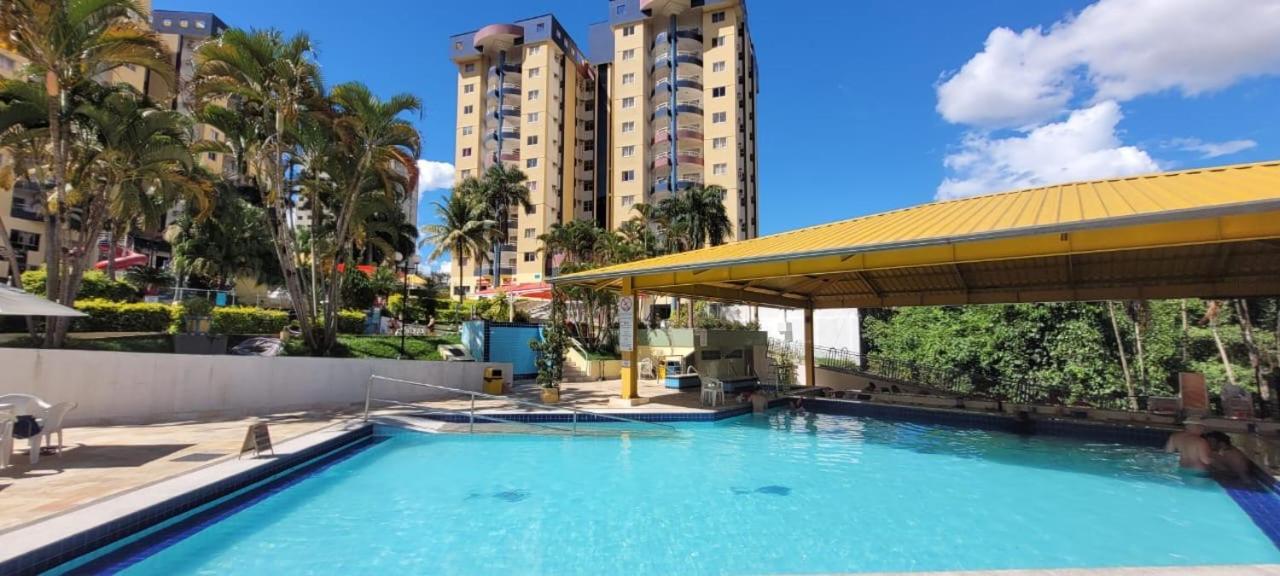 Em Apartamento Caldas Novas